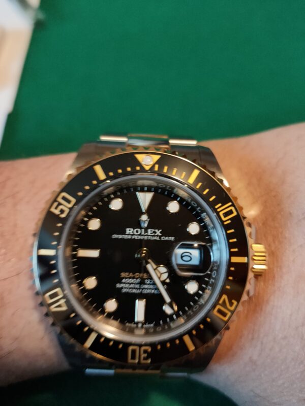 ROLEX Sea-dweller 43 mm, 2021, Used like New