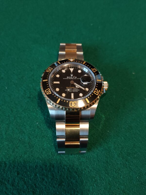 ROLEX Sea-dweller 43 mm, 2021, Used like New