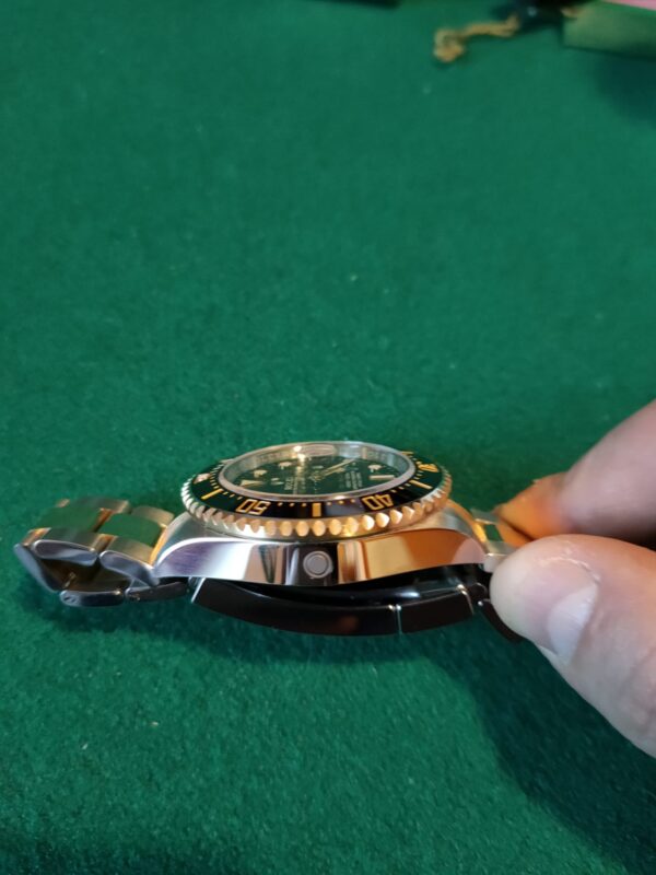 ROLEX Sea-dweller 43 mm, 2021, Used like New